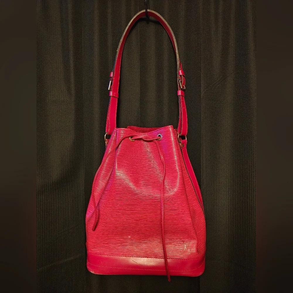 Louis Vuitton Red Epi Noe Bucket Bag